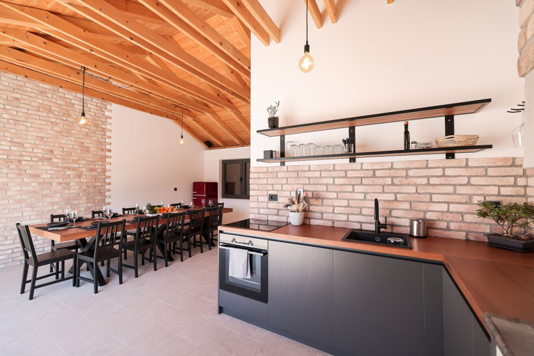 Others 3, Villa Elaia With Heated Pool, Sukošan