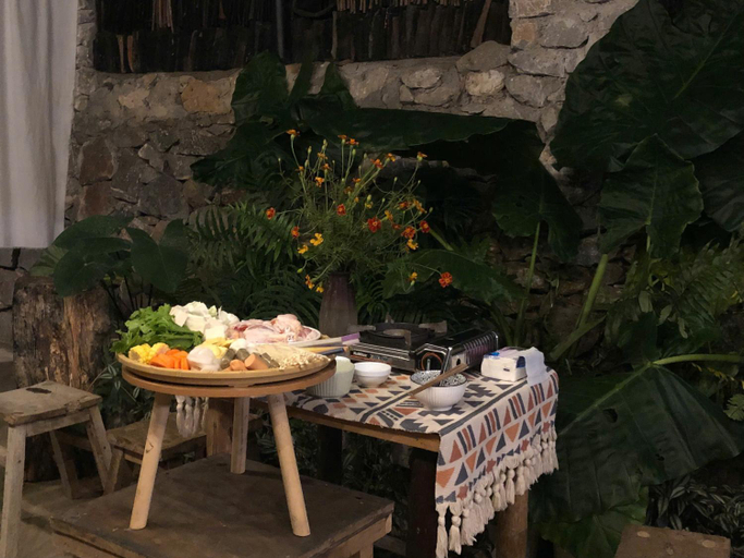 Food & Drinks 1, Le Petit Home, Đồng Văn