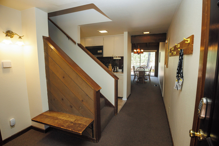 Interior 5, Landrise 7, Deschutes