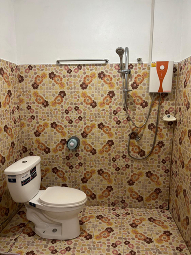 Bathroom 2, Bangreen Naiyang Hotel, Pulau Phuket