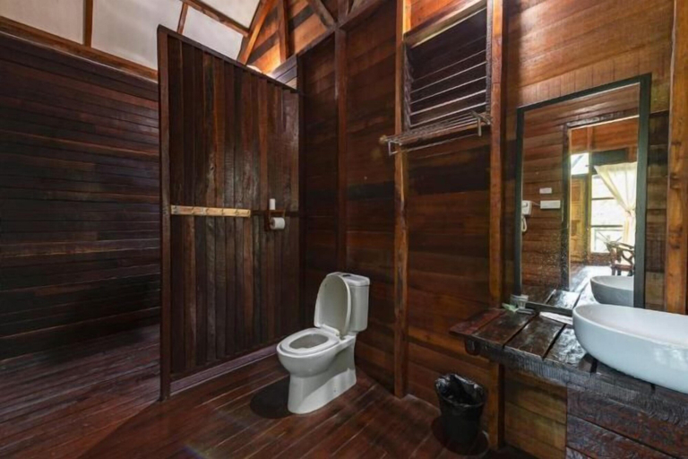 Bathroom 2, Borneo Sepilok Rainforest Resort, Sandakan
