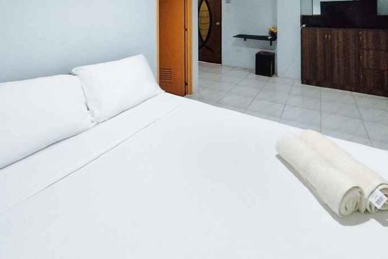 Bedroom, RedDoorz @ Raj Inn Guimaras, Jordan