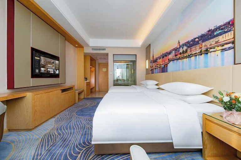 Bedroom 3, Vienna International Hotel, Loudi