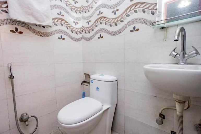 Bathroom, CHENGFU HOTEL RESTAURANT PVT.LTD., Bagmati