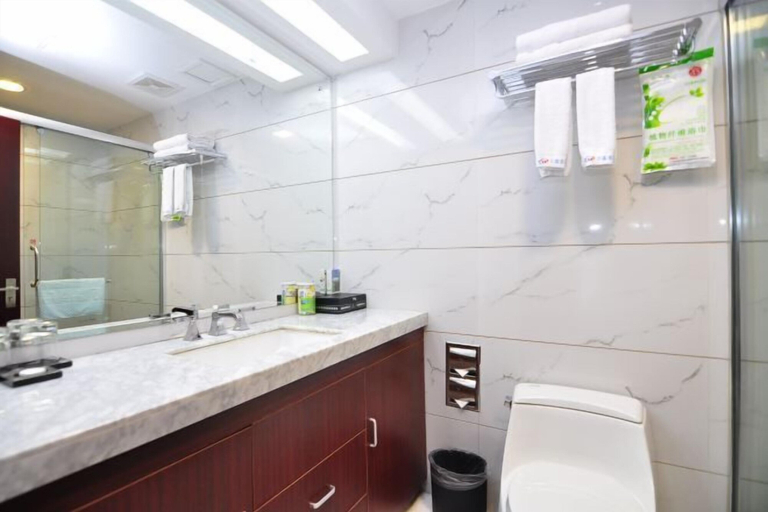 Bathroom 3, Yuxi Wanxin Hotel, Yuxi