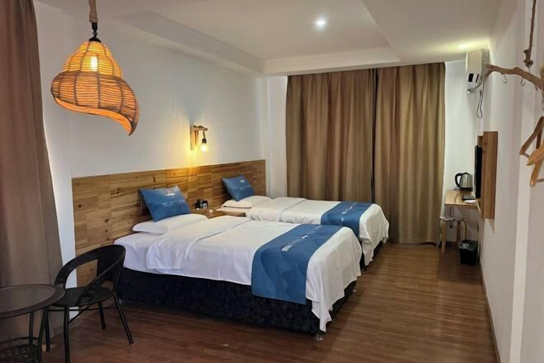 Bedroom 3, Yajiada Business Hotel (Tongren Railway Station Jinmatou), Tongren