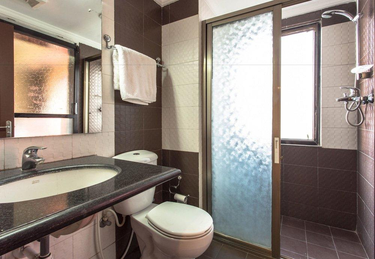 Bathroom 4, Swayambhu Hotels and Apartments, Bagmati
