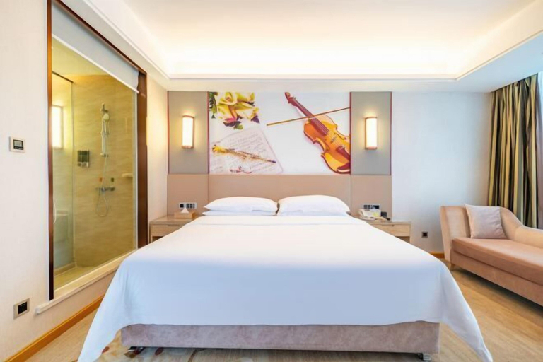 Bedroom 3, Vienna International Hotel (Danzhou Dingshang Square), Hainan