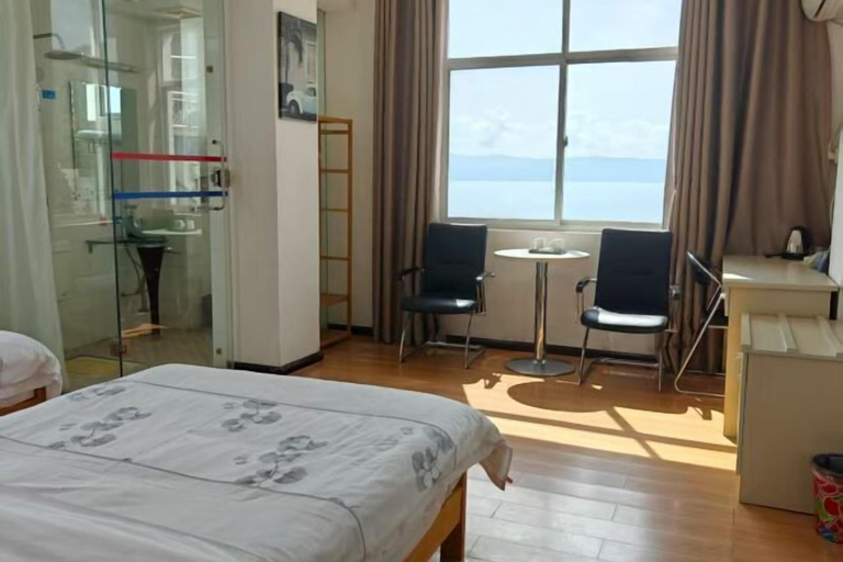 Bedroom 3, Fuxian Lake Coastline Express Hotel (Luchong Scenic Area), Yuxi
