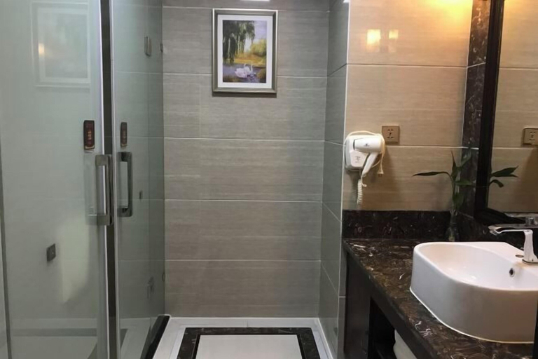 Bathroom, Wangxinge Hotel, Yiyang