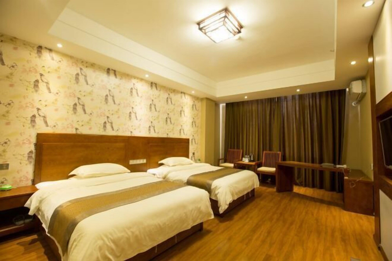 Bedroom 3, Longhuyuan Hostel, Wenshan Zhuang and Miao