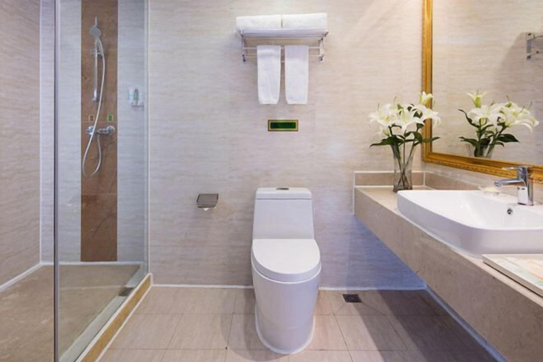 Bathroom 5, Vienna International Hotel Zhongshan Torch Zone, Zhongshan