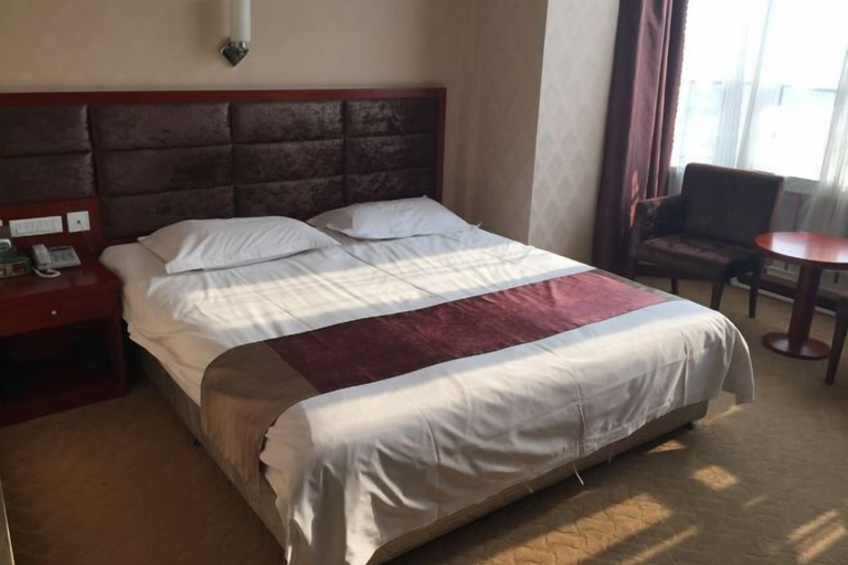 Bedroom 3, Jiangnan Business Hotel, Mudanjiang
