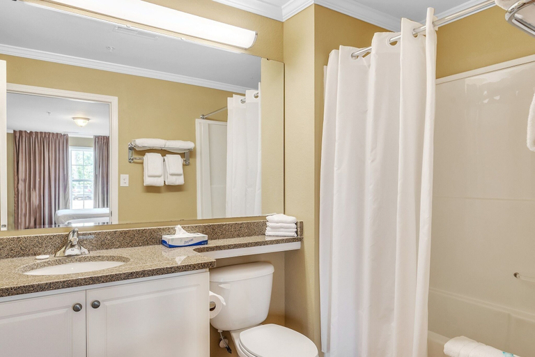 Bathroom 3, Little River Resort, Moore