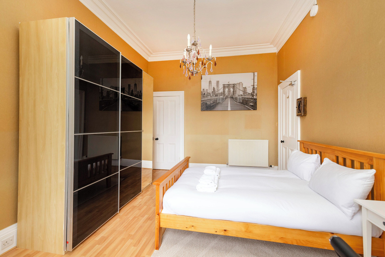 Room 4, Stylish Southside Flat Near Old Town, Edinburgh