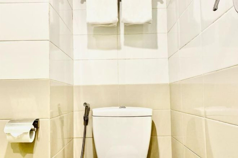 Bathroom 4, Jakarta City Hotel, West Jakarta