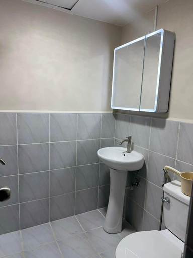 Bathroom 2, Condo near Airport, Lapu-Lapu City