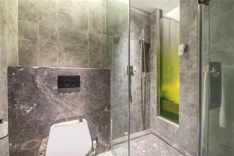 Bathroom 4, ibis Styles Nanjing South Railway Station North Square Hotel, Nanjing