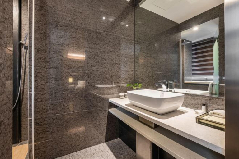 Bathroom, Jindi Mingting Hotel, Lanzhou