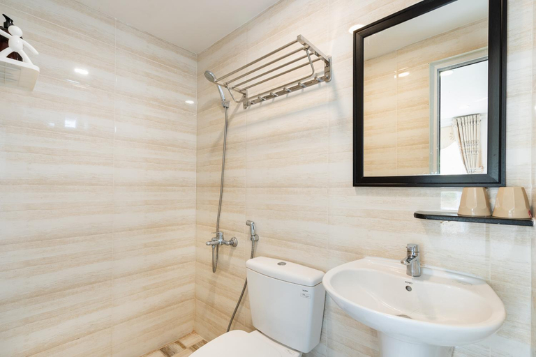 Bathroom 5, Bai Dau Stop & Go Hotel Vung Tau, Ho Chi Minh City