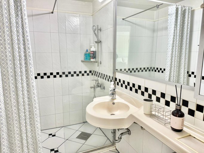 Bathroom, CHACHA Stay Oreo Hongdae Apartment, 1 min to station, Mapo