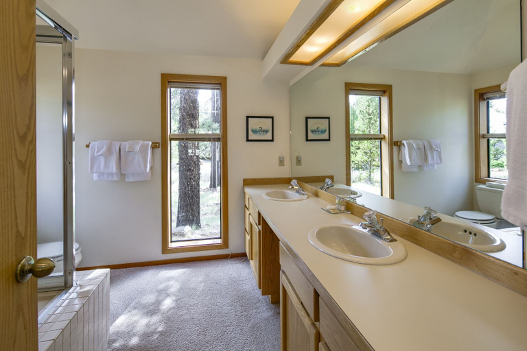 Interior 2, Maury Mountain 36, Deschutes