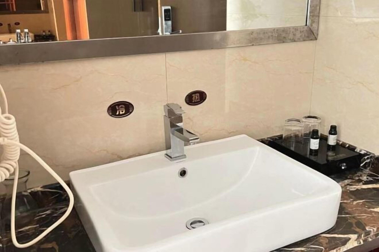 Bathroom 4, Poyang Yishang · Wanjing Business Hotel, Shangrao