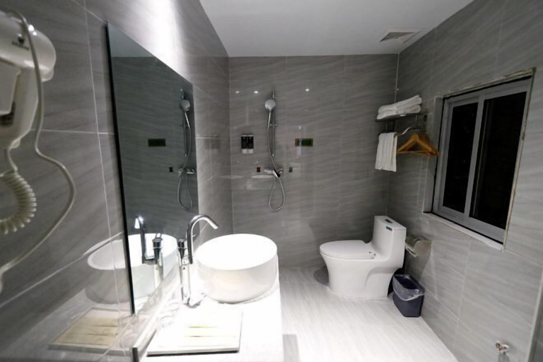 Bathroom 4, Xilinger Hotel ( Dongxing Hezhou Road), Fangchenggang