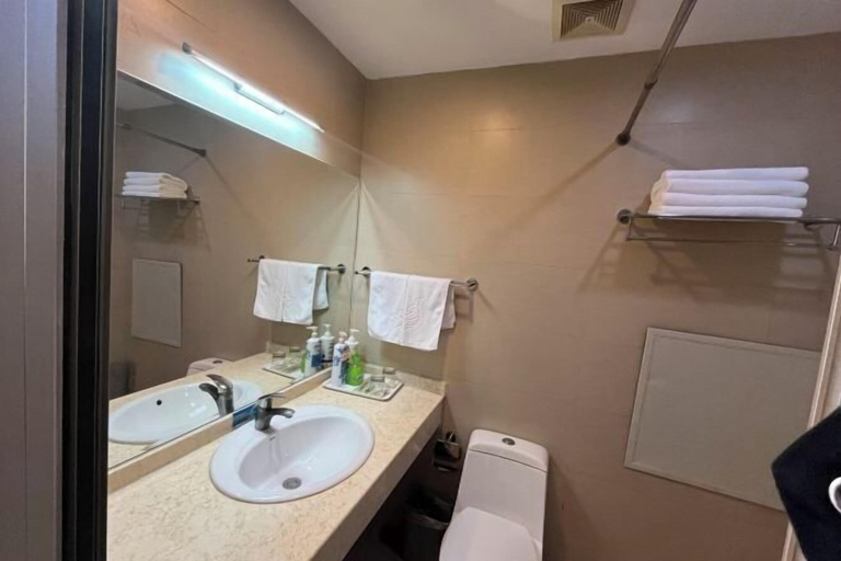Bathroom 3, Beijing Jinyu Fengshan Zhihui Hotel, Beijing