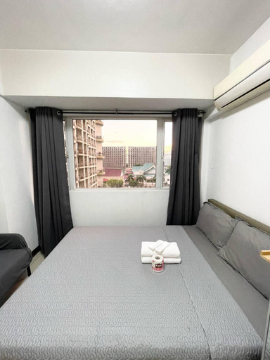 Bedroom 2, Solemare parksuites tower C, Parañaque