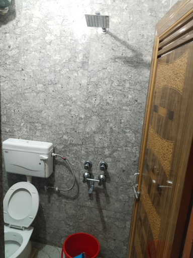 Bathroom 5, Shri Vishwanath Home Stay, Varanasi