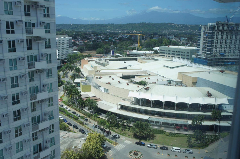 Others 5, Abreeza chills place tower 1519, Davao City