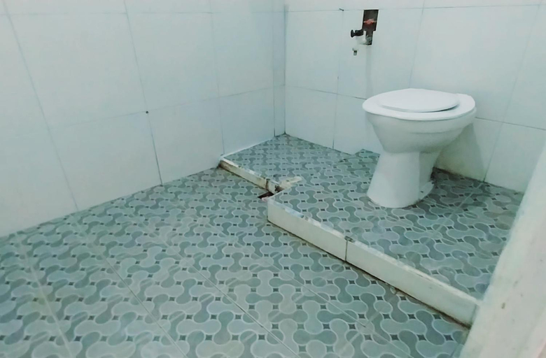 Bathroom 5, Homestay larangga, Bima
