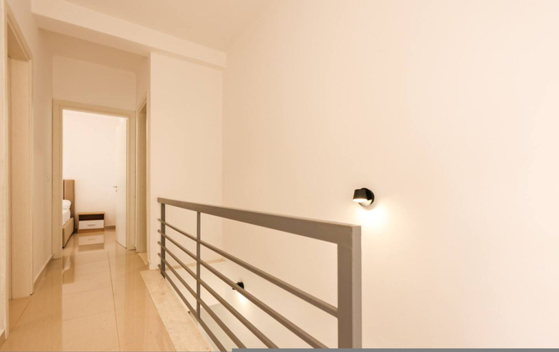 Room 4, Lura3 Villa 04 in Durr s, Durrësit