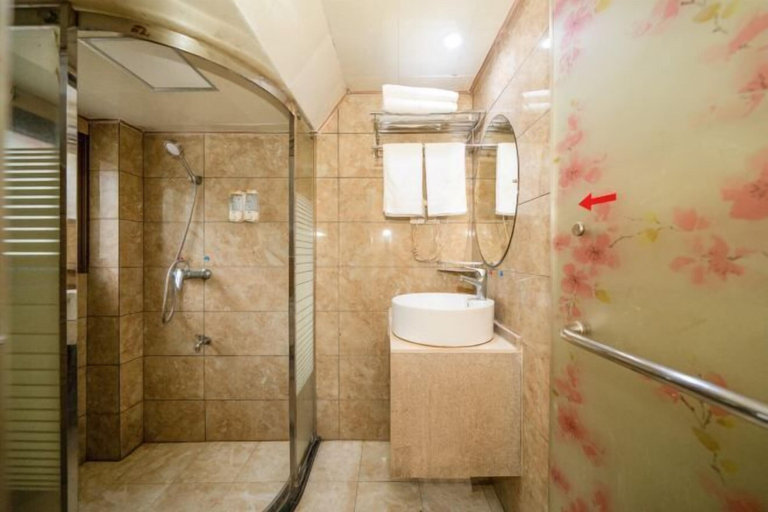 Bathroom 3, Zhangzhou Guanghua Hotel, Zhangzhou