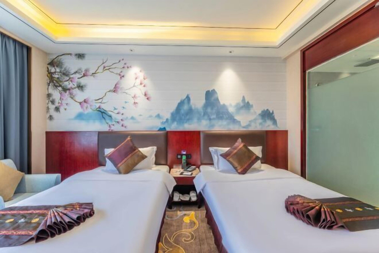Bedroom 5, Huafeng Huatian Hotel, Yongzhou