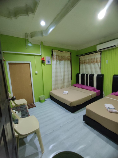 Bedroom 1, Mokdo Guest House, Besut