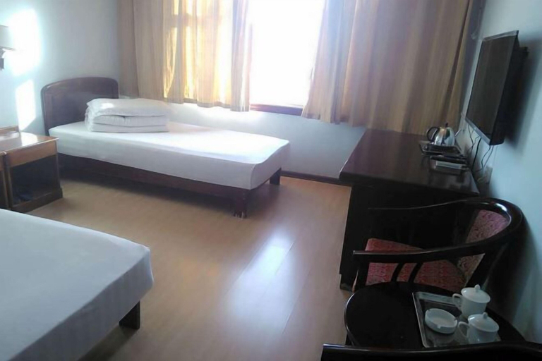 Bedroom 4, Daguang Hotel, Turfan