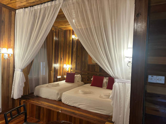 Bedroom 5, Woodcookies Guesthouse, Manjung