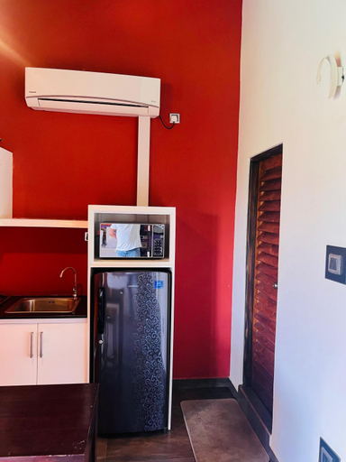 Others 5, Abie Villa, Negombo