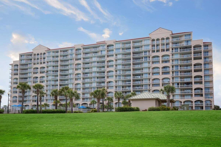 Interior 3, North Tower 208, Horry