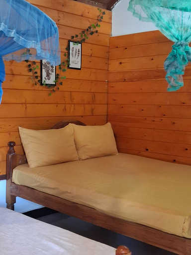 Bedroom 2, Dot's bey beach cabanas, Trincomalee Town and Gravets