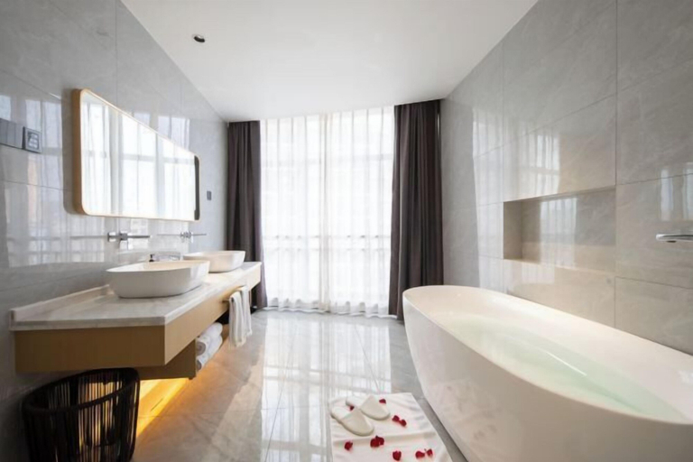 Bathroom 4, Yongxing Hotel, Chuxiong Yi