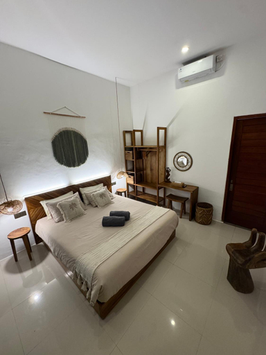 3, Villa Flora, Badung