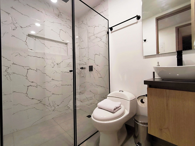 Bathroom 4, Edificio OA Aparta-suites, Medellín