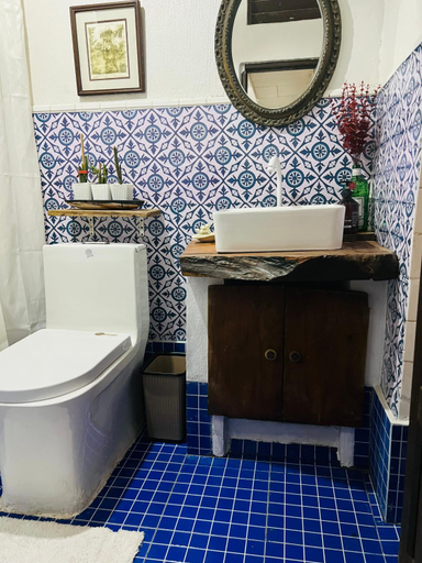 Bathroom 2, Anton and Isabel Homestay Bangued, Bangued