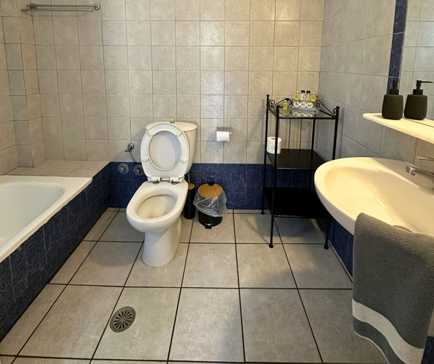 Bathroom 5, Irigeneia Hotel, South Aegean