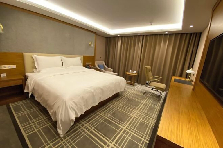 Bedroom 2, Qirui Hotel, Qujing