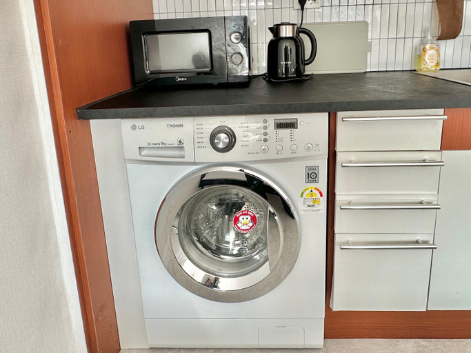 Others 5, CHACHA Stay Oreo Hongdae Apartment, 1 min to station, Mapo