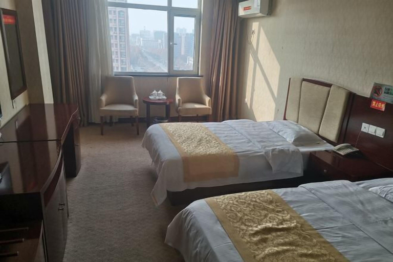 Bedroom 5, Jinjing Business Hotel, Linyi